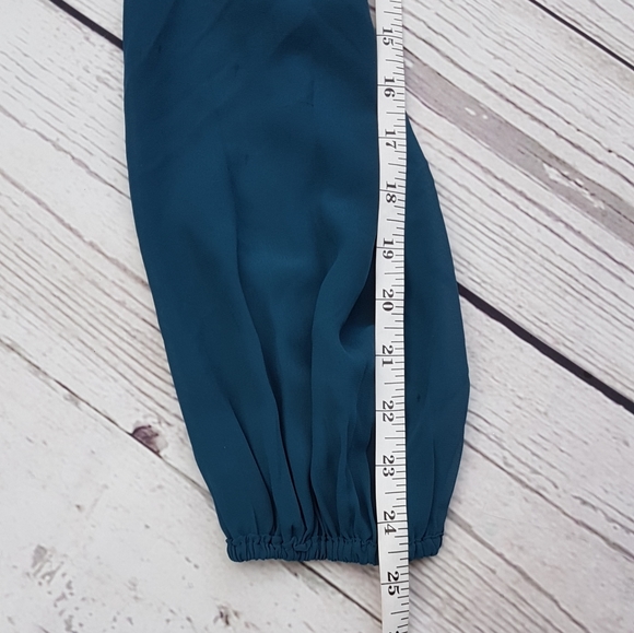 2/40 Japna Dress - Picture 5 of 8